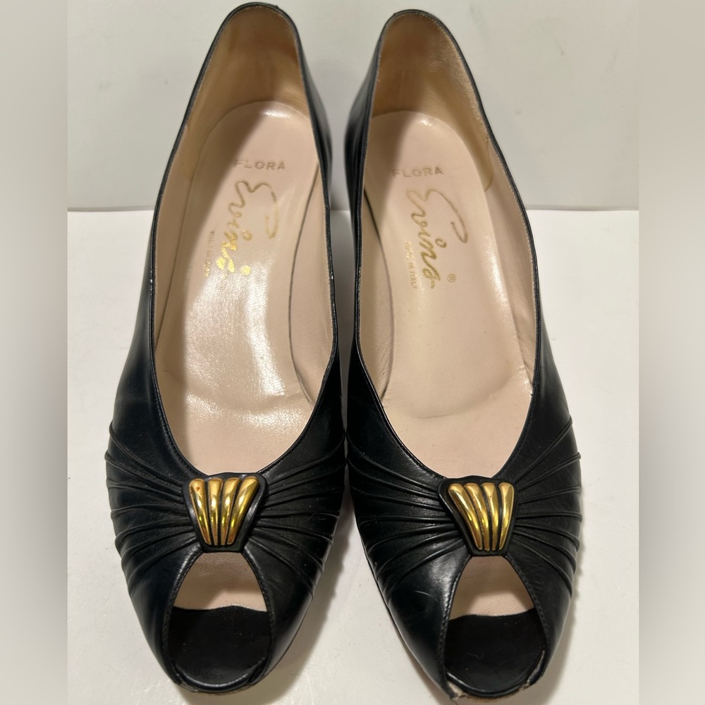 Evins Flora Black Leather Open Pleated Toe Pumps Size 7 AA Made in Italy